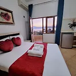 Mermaid Vlore Hotell 4*