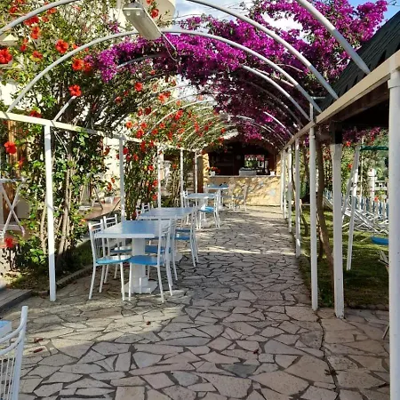 Mermaid Vlore 4* Radhimë